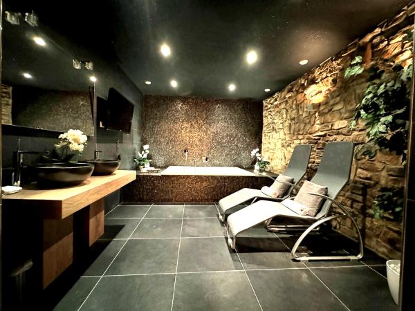 Villa photo 3