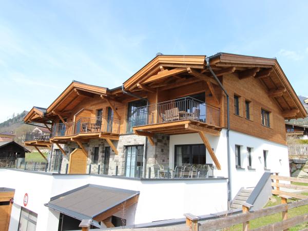 Villa photo 2