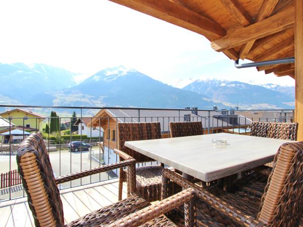 Villa photo 3
