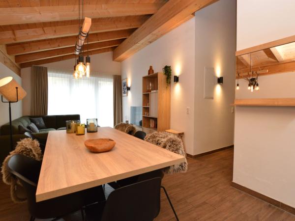 Villa photo 3