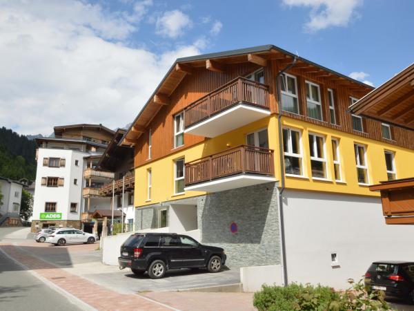 Villa photo 2
