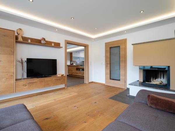 Villa photo 2