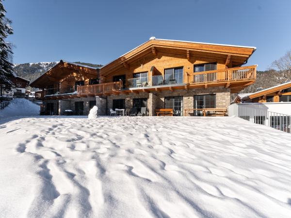 Villa photo 2
