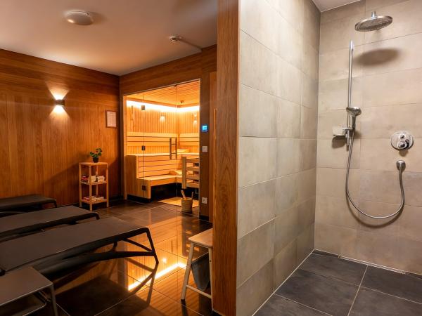 Villa photo 2