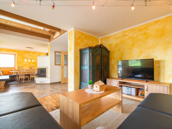 Villa photo 2