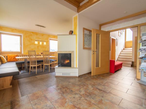 Villa photo 3