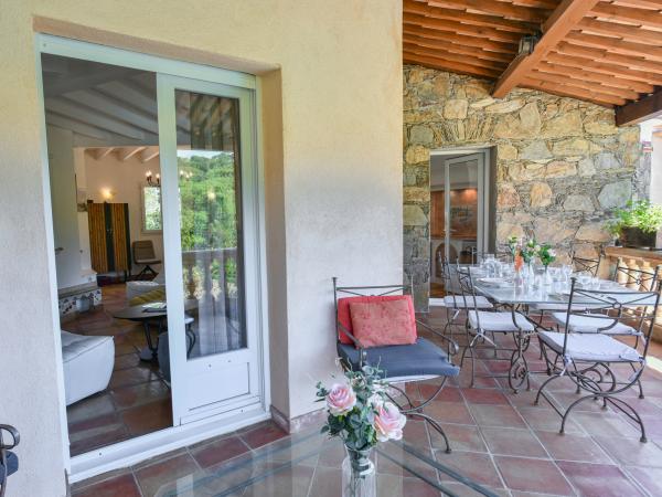 Villa photo 5
