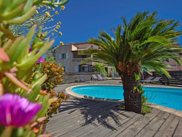 Villa photo 4
