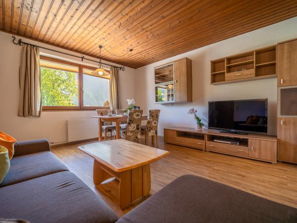 Villa photo 3