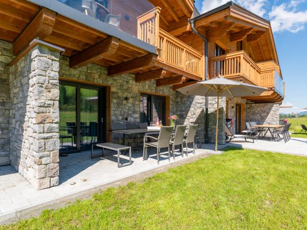 Villa photo 2