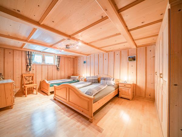 Villa photo 2