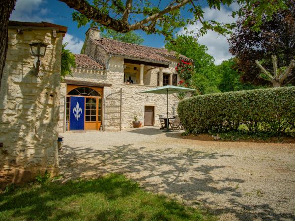 Villa photo 3