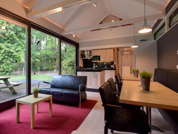 Villa photo 3