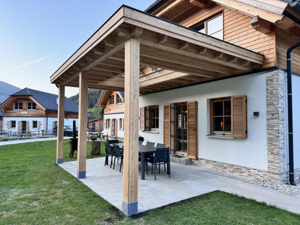 Villa photo 2