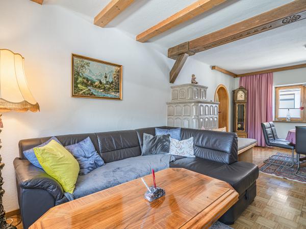 Villa photo 3