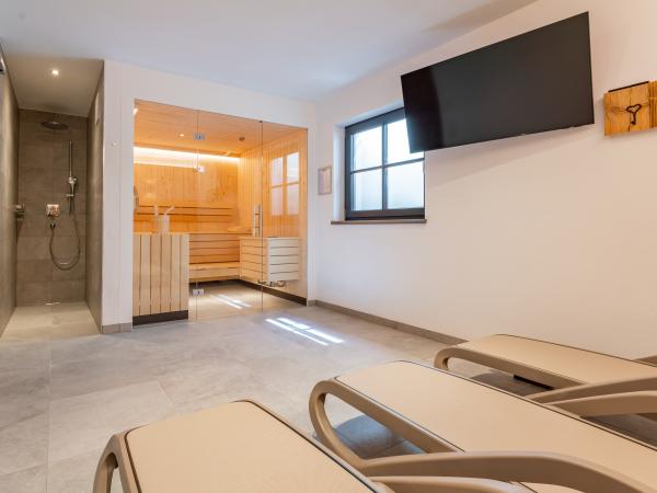 Villa photo 3