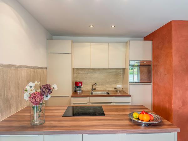 Villa photo 3