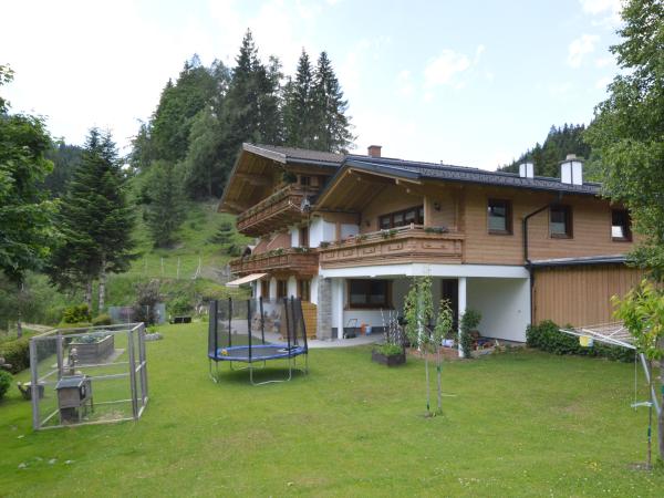 Villa photo 2