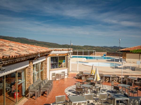 Villa photo 2