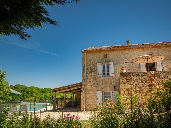 Villa photo 2
