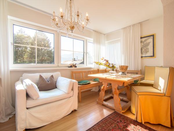 Villa photo 3