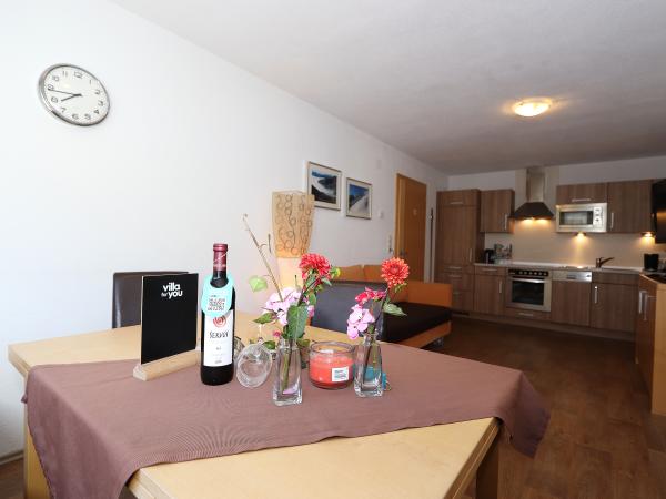 Villa photo 2