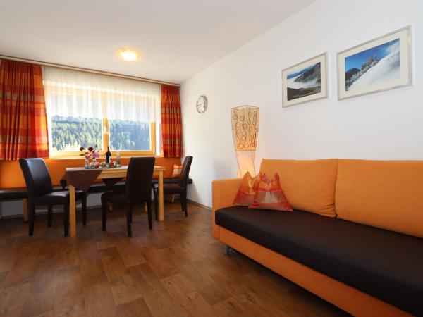 Villa photo 3