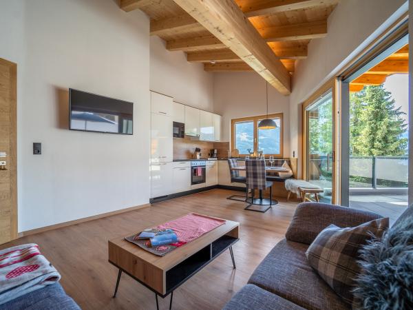 Villa photo 3