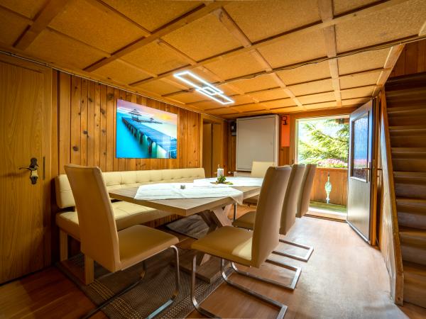 Villa photo 3