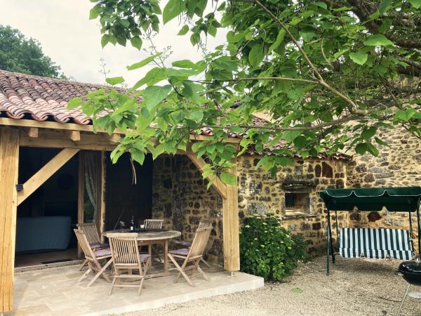 Villa photo 2