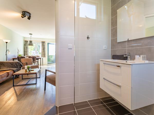 Villa photo 3