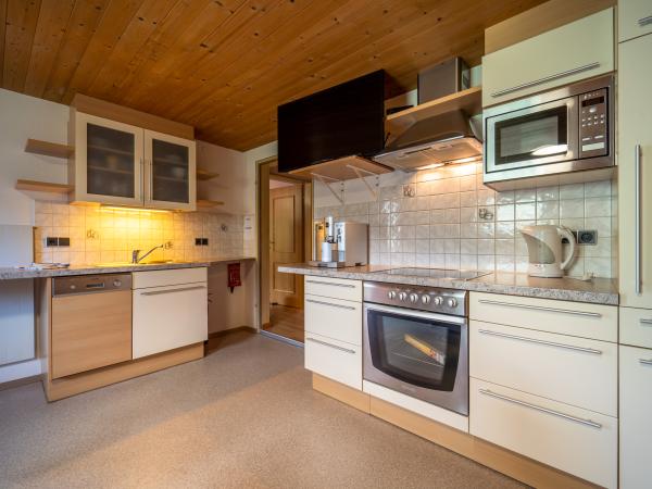 Villa photo 2
