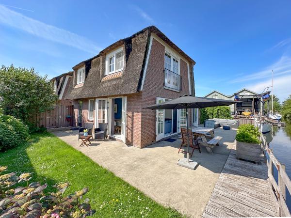 Villa photo 2