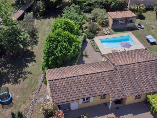 Villa photo 3