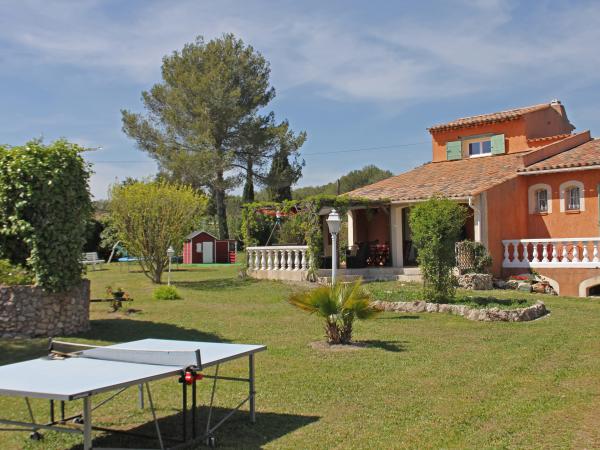 Villa photo 3