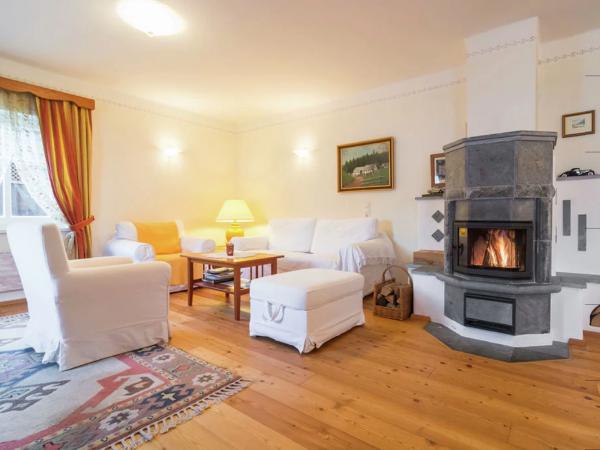 Villa photo 2
