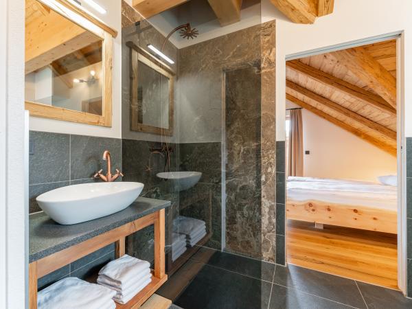 Villa photo 3