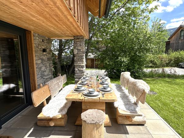 Villa photo 2