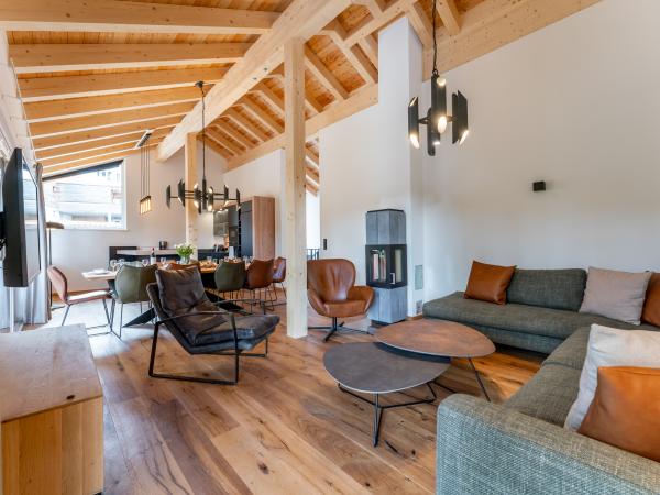 Villa photo 2