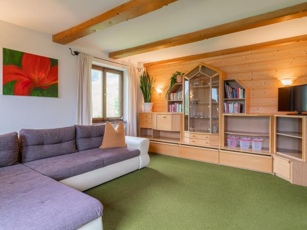 Villa photo 3