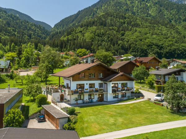 Villa photo 2