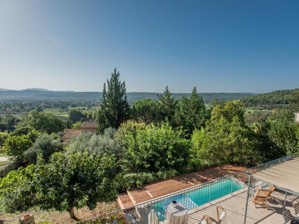 Villa photo 5