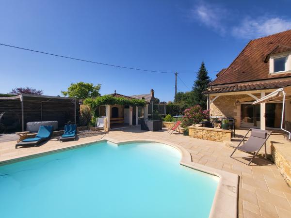 Villa photo 3