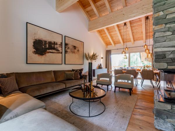 Villa photo 3