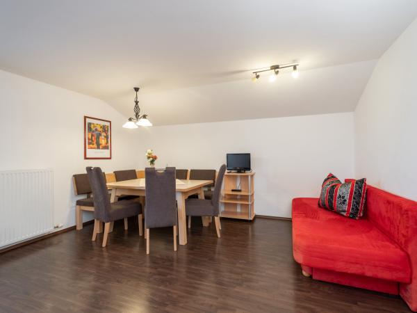 Villa photo 2
