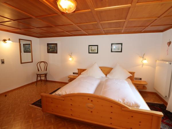 Villa photo 3