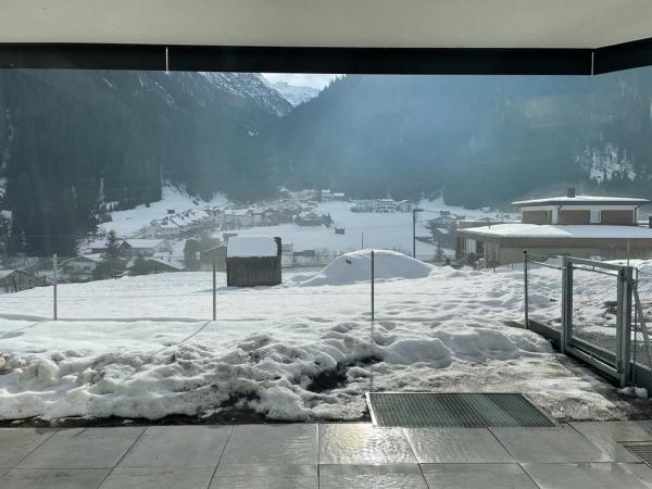 Villa photo 3