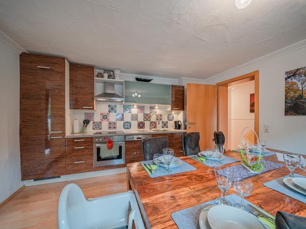 Villa photo 3