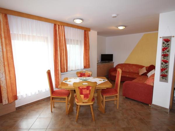 Villa photo 2