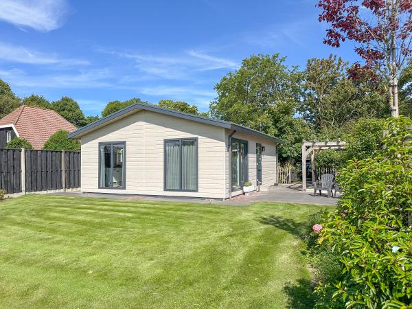 Villa photo 3